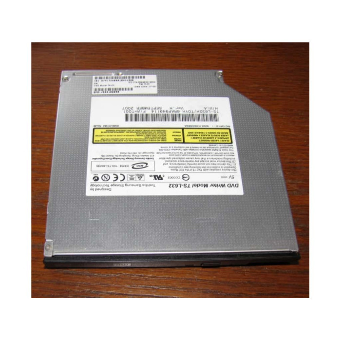 Записвачка Toshiba Samsung TS-L632 8x DVD±RW DL от Toshiba Equium A210 