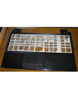 Среден панел с тъчпад за Toshiba Satellite R830