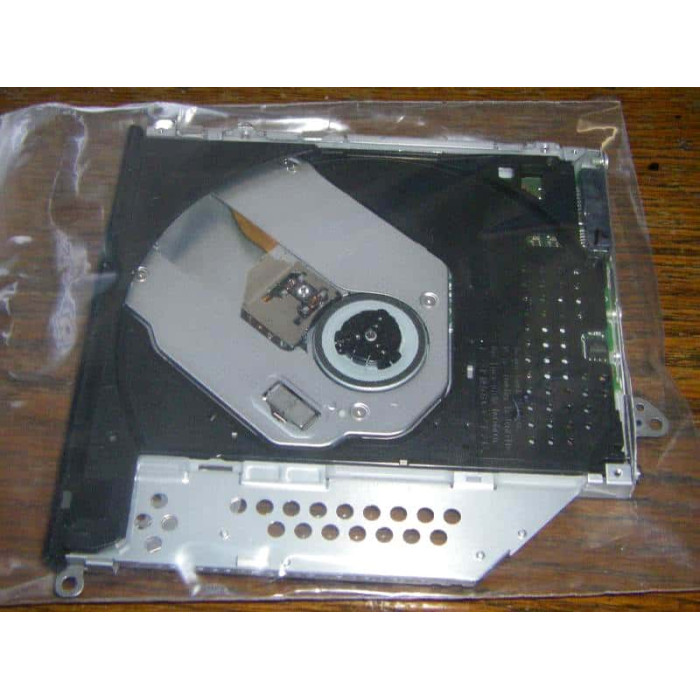 Записвачка Panasonic / Matsushita UJ8B2 DVD±RW SATA за Toshiba Satellite R830