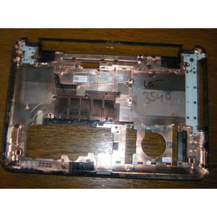 Долен панел за Dell Latitude 3540
